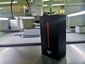 Mesin Pembuat Kotak Kaku Semi Otomatis 220V Untuk Kotak Permen