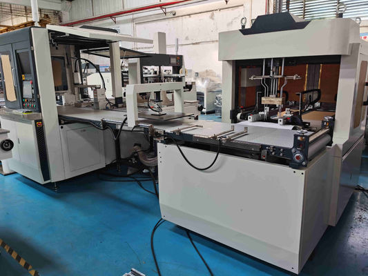 Otomatis Multi Fungsional W400mm Candy Rigid Box Membuat Mesin Untuk Pembungkus