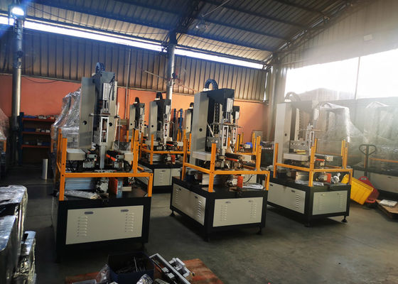 Mesin Lipat Kotak Otomatis L1220mm Kaku 30pcs / mnt Untuk Kotak Ponsel Phone