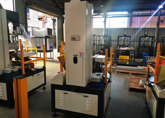 Pembuat Casing Penutup Ponsel Kaku Bergerak Kecepatan Tinggi