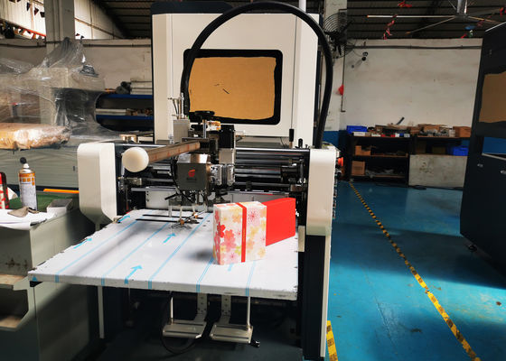 Gift Paper Gluing Machine ISO9001 Box Positioning Paste Untuk Kotak Kaku