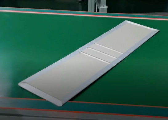 Mesin Lipat Kotak Hardboard Mesin Pembuat Penutup Ponsel Otomatis Sepenuhnya