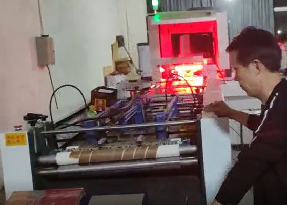 Mesin Lipat Kotak Hardboard Mesin Pembuat Penutup Ponsel Otomatis Sepenuhnya